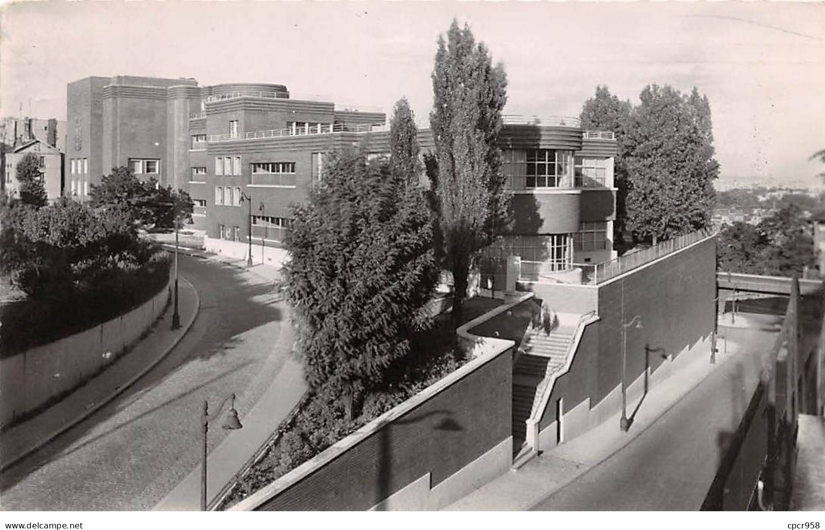 92 - PUTEAUX - SAN54870 - Le Groupe Scolaire Marius Jacotot - CPSM 14x9 Cm - Puteaux