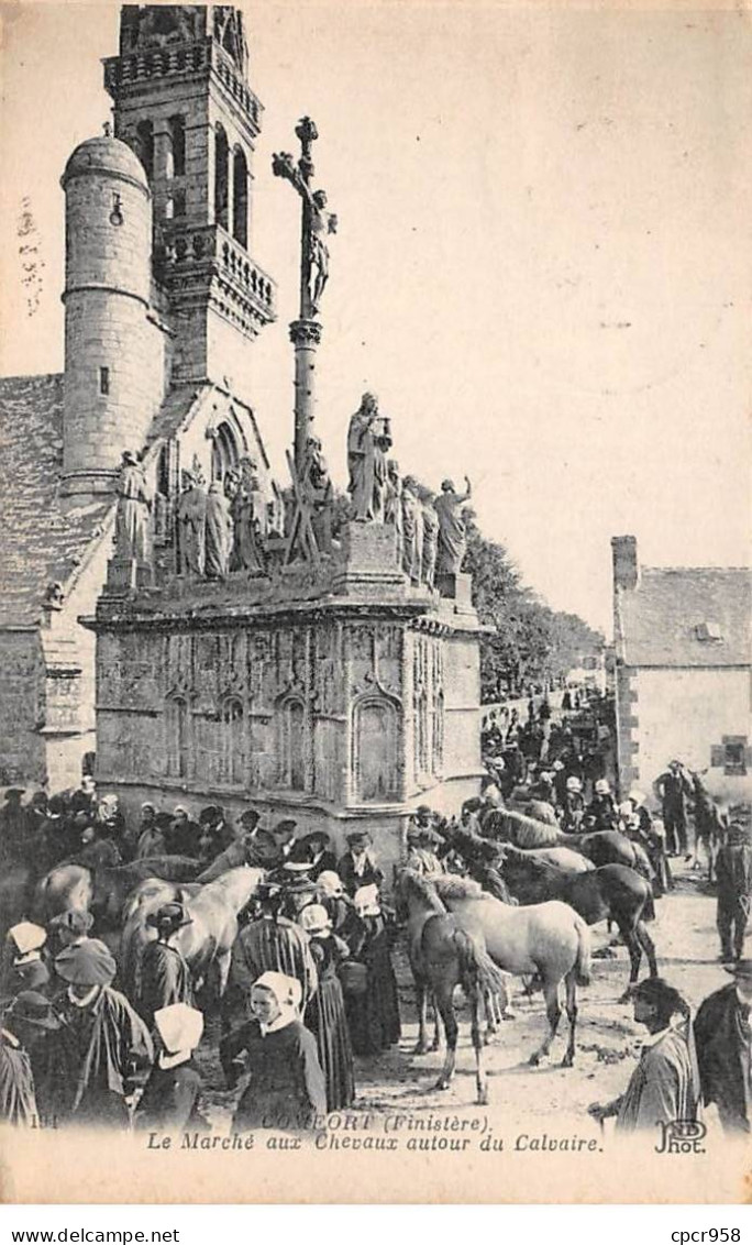 29 - CONFORT - SAN48860 - Le Marché Aux Chevaux Autour Du Calvaire - Confort-Meilars