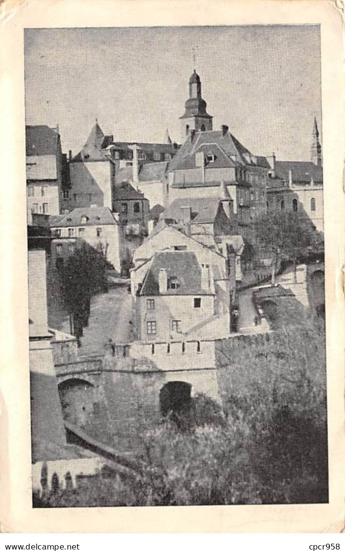 LUXEMBOURG - SAN49852 - Luxembourg - Vue Sur Les Remparts - Luxemburg - Stadt