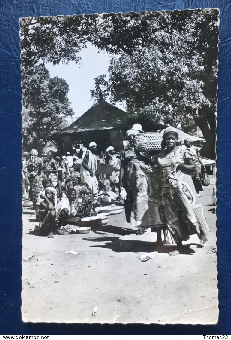 Bangui, Scene Du Marché, Lib "Au Messager", N° 1427 - Zentralafrik. Republik