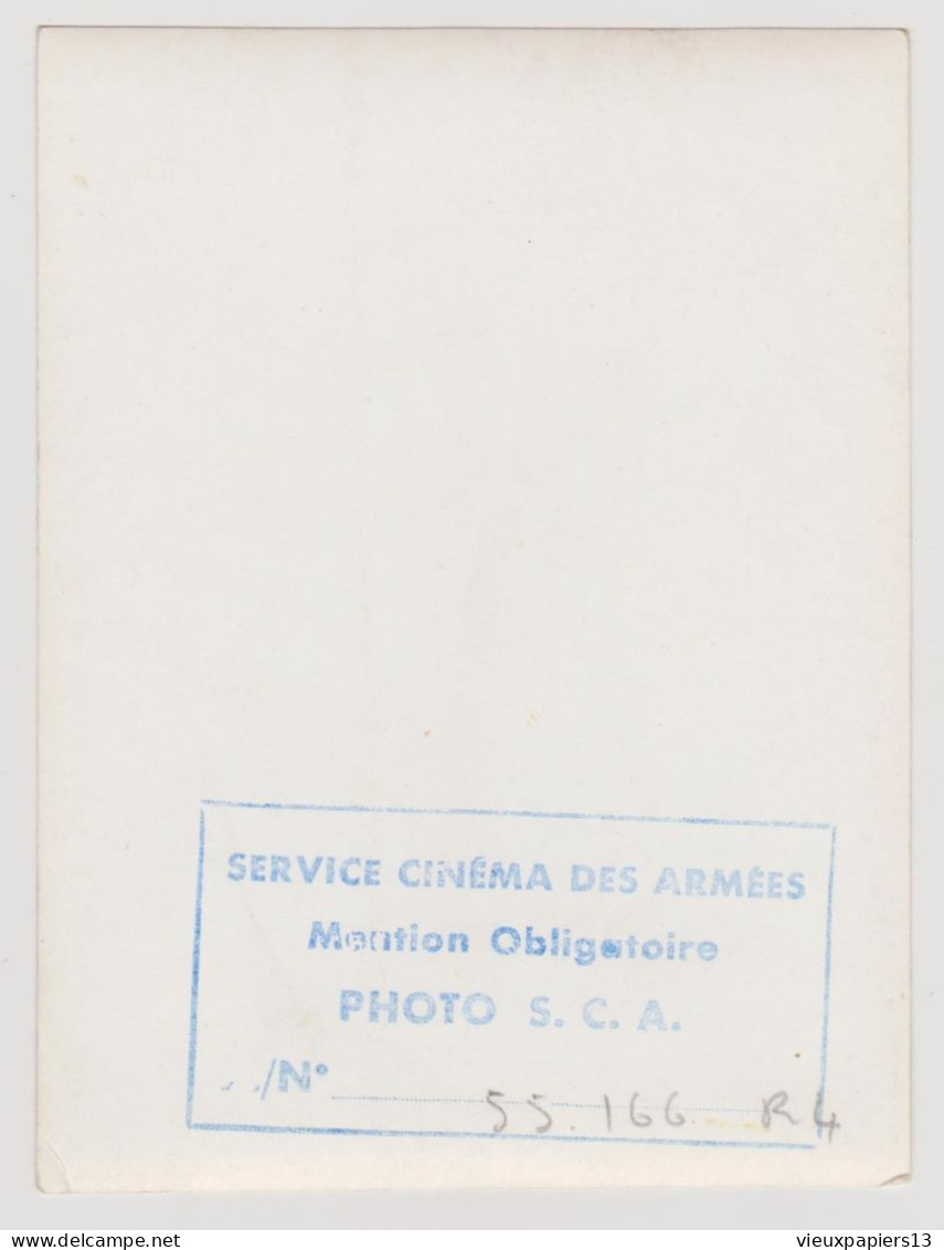 Photo Originale 1955/60 Légionnaire Avec Mitraillette Algérie AFN Période Guerre - Cinéma Des Armées - Légion étrangère - Oorlog, Militair