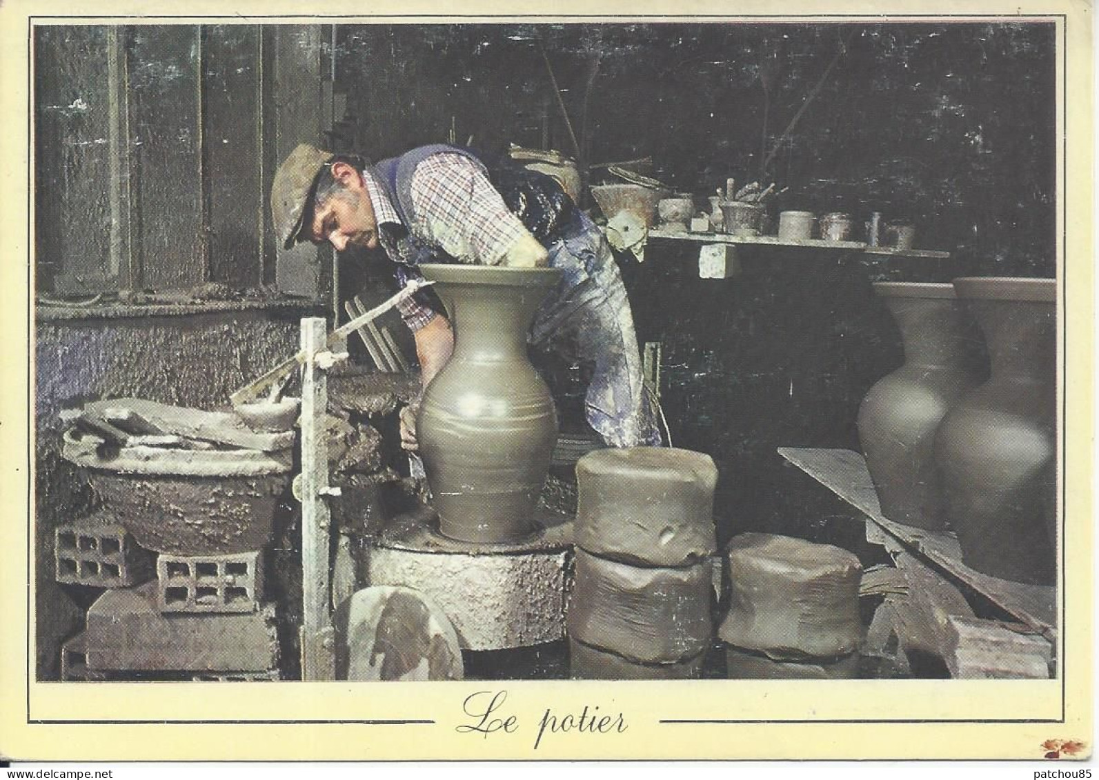 CPM  Le Potier Les Métiers D’Antan  Le Tourneur - Craft