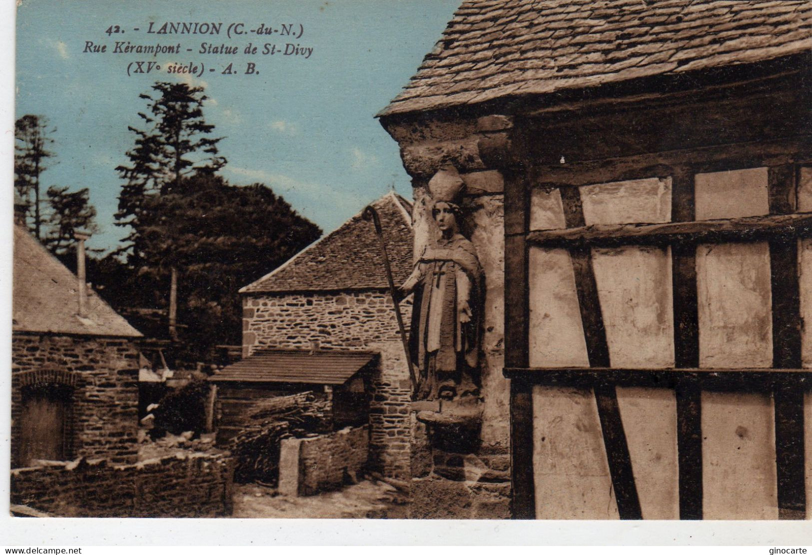 Lannion Rue Kerampont Statue De St Divy - Lannion