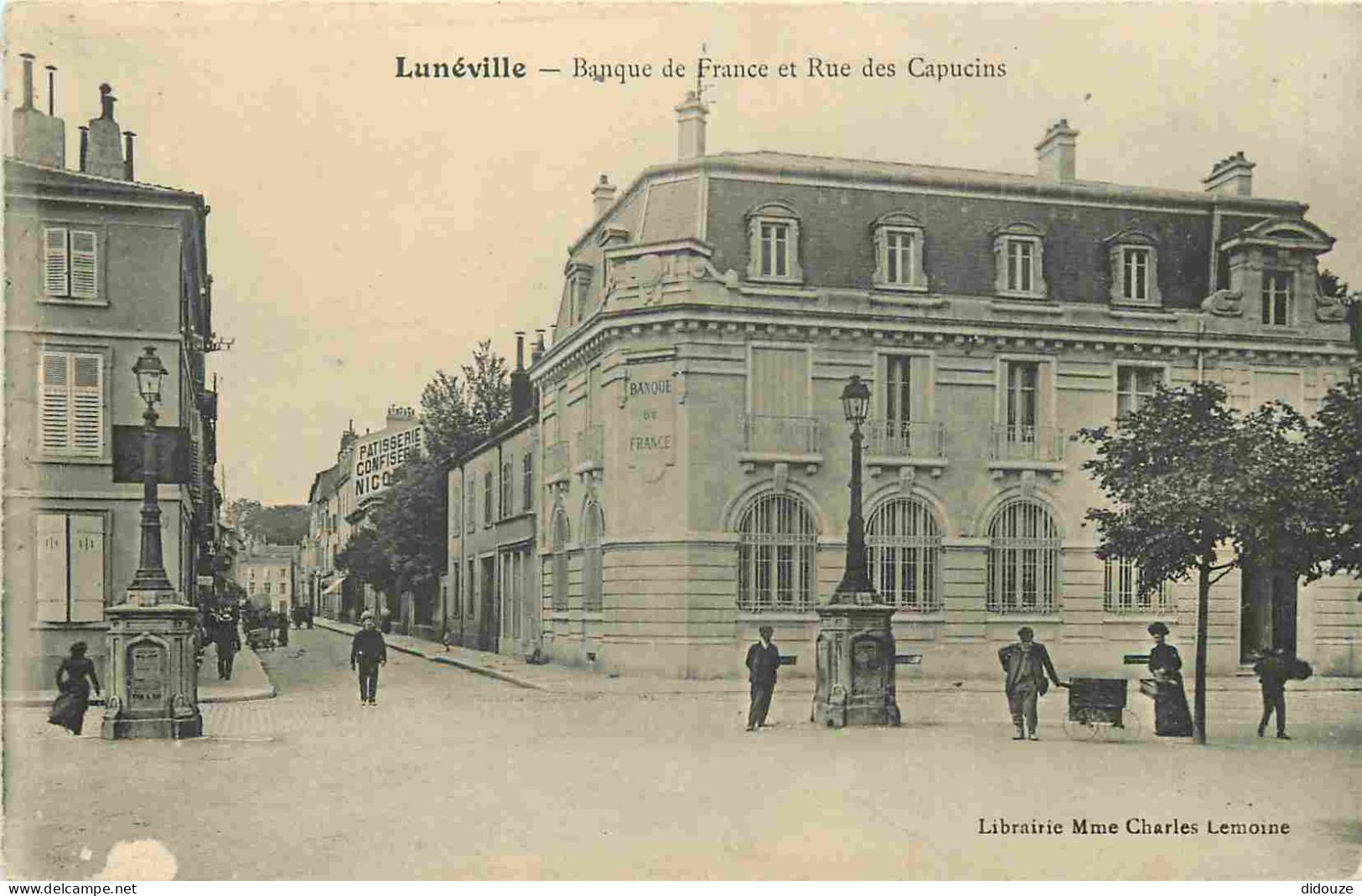 54 - Lunéville - Banque De France Et Rue Des Capucins - CPA - Voir Scans Recto-Verso - Luneville