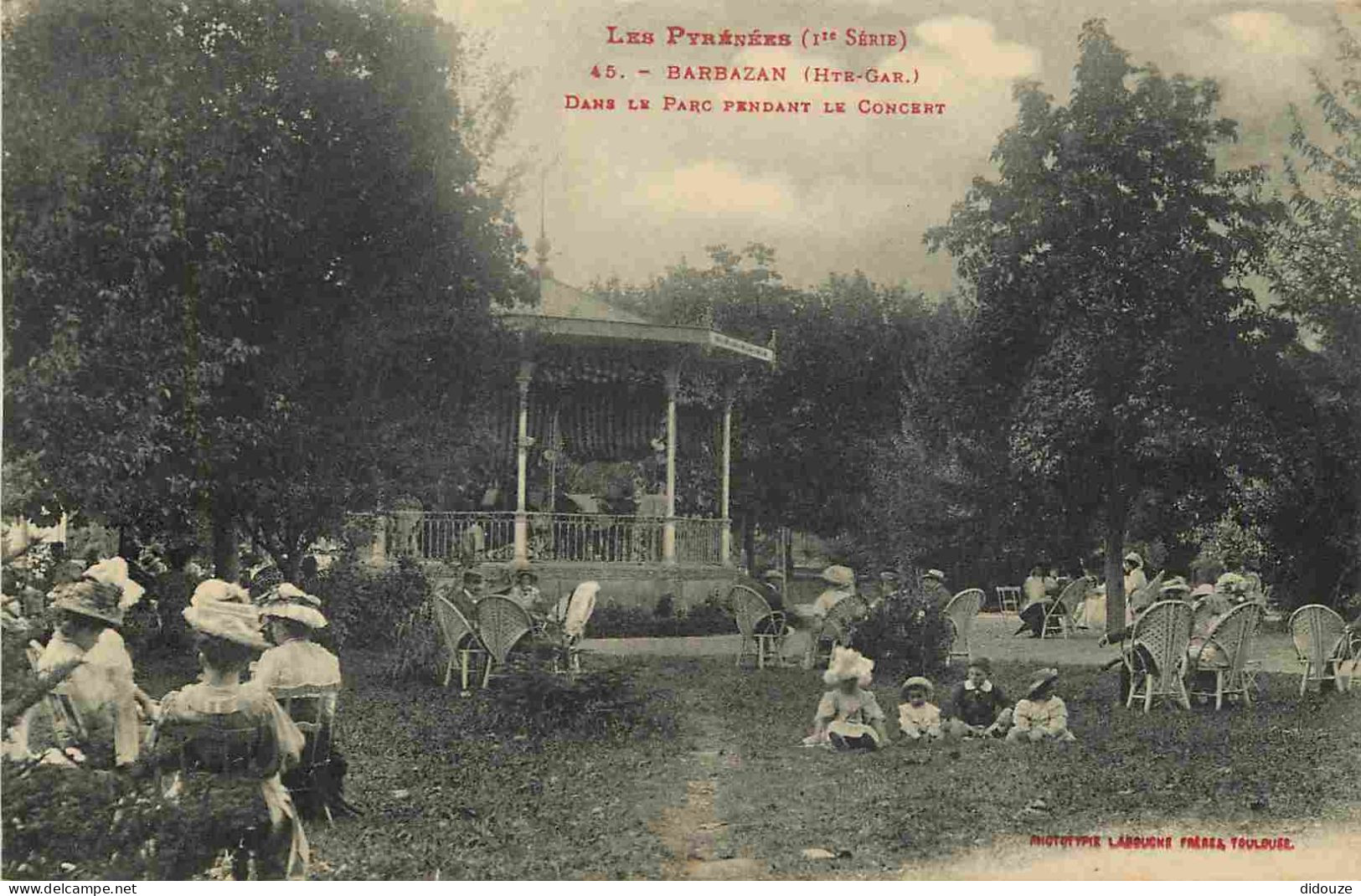 31 - Barbazan - Dans Le Parc Pendant Le Concert - Animée - Kiosque à Musique - CPA - Oblitération Ronde De 1912 - Voir S - Barbazan