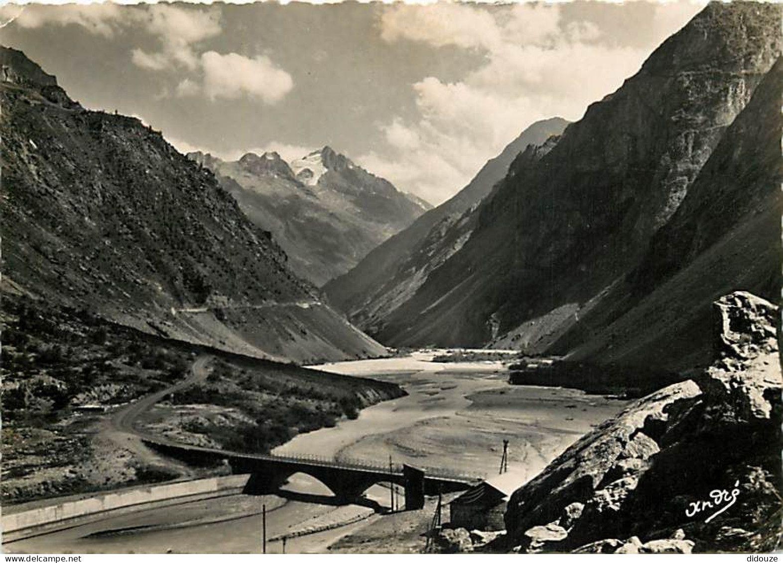 38 - La Bérarde - Route De La Bérarde Au Pont Du Plan Du Lac - Mention Photographie Véritable - Carte Dentelée - CPSM Gr - Andere & Zonder Classificatie