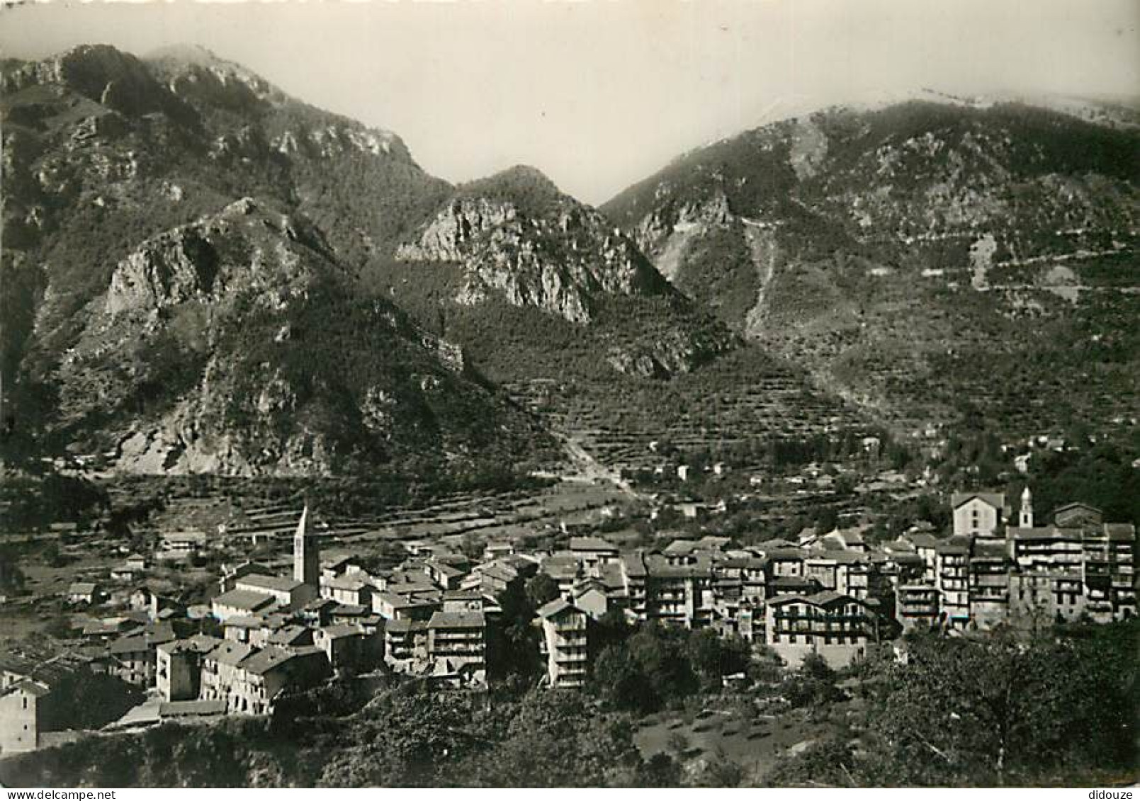 06 - Saint Martin Vésubie - Vue Générale Aérienne - Carte Dentelée - CPSM Grand Format - Carte Neuve - Voir Scans Recto- - Saint-Martin-Vésubie