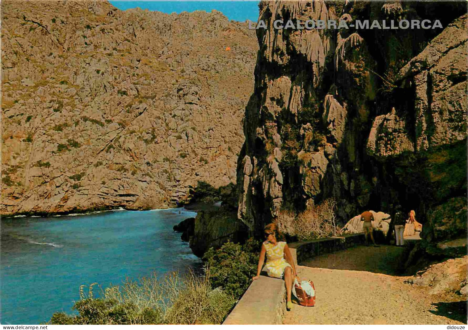 Espagne - Espana - Islas Baleares - Mallorca - La Calobra - Torrente De Pareis - Femme En Robe - CPM - Voir Scans Recto- - Mallorca