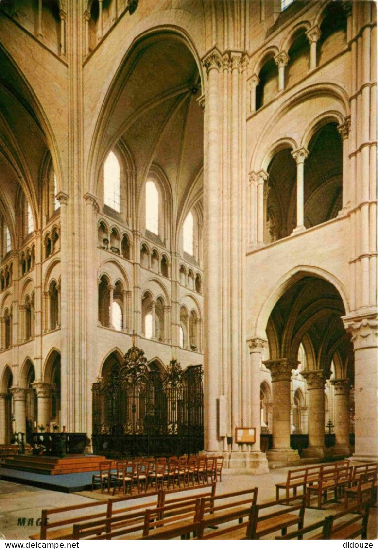 02 - Laon - Intérieur De La Cathédrale Notre Dame - Le Transept - L'Autel Et La Grille - CPM - Voir Scans Recto-Verso - Laon