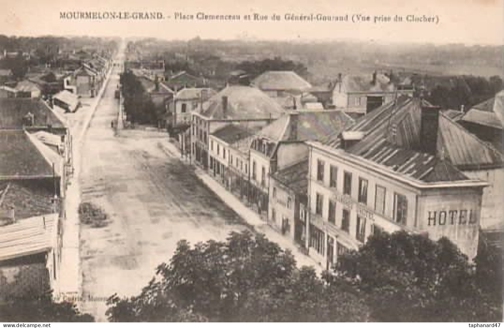 . 51 . MOURMELON-LE-GRAND . Place Clémenceau Et Rue Du Général Gouraud .................... - Mourmelon Le Grand