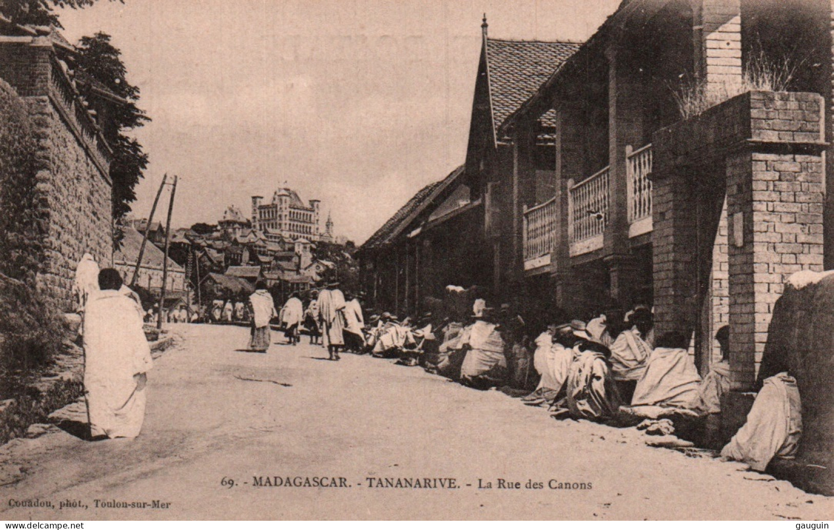 CPA - TANANARIVE - La Rue Des Canons - Edition Couadou - Madagaskar