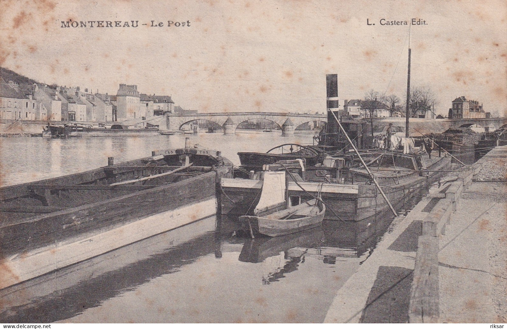 MONTEREAU(BATEAU DE PENICHE) - Montereau