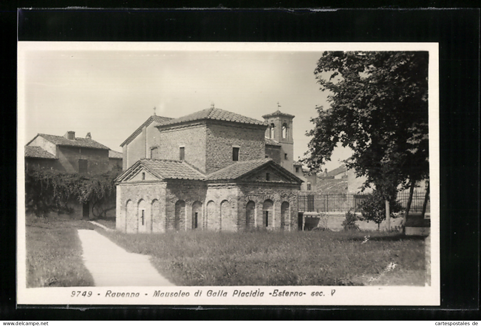 Cartolina Ravenna, Mausoleo Di Galla Placidia  - Ravenna