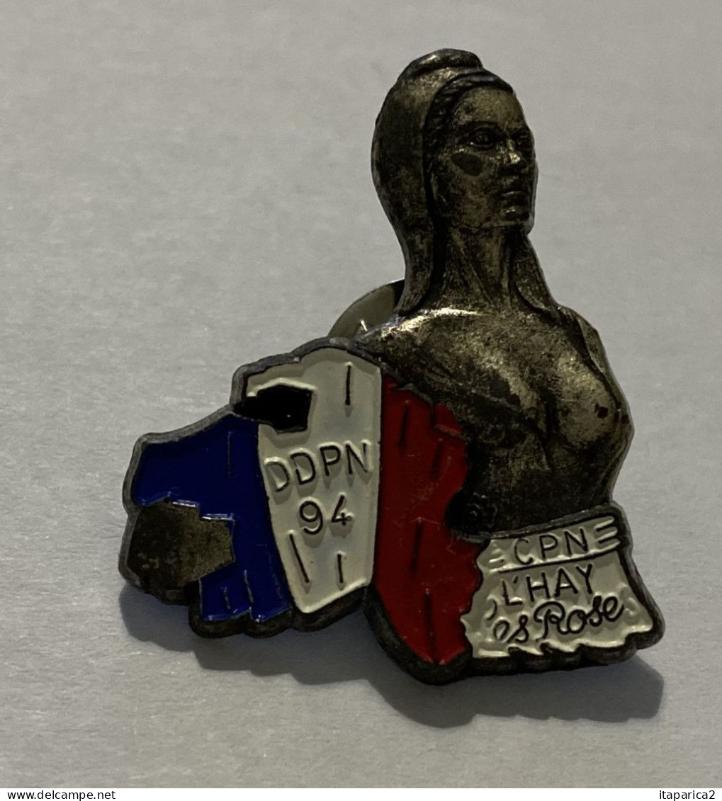 PINS POLICE NATIONALE DDPN 94 CPN L'HAY LES ROSES 94 VAL DE MARNE / 33NAT - Cities