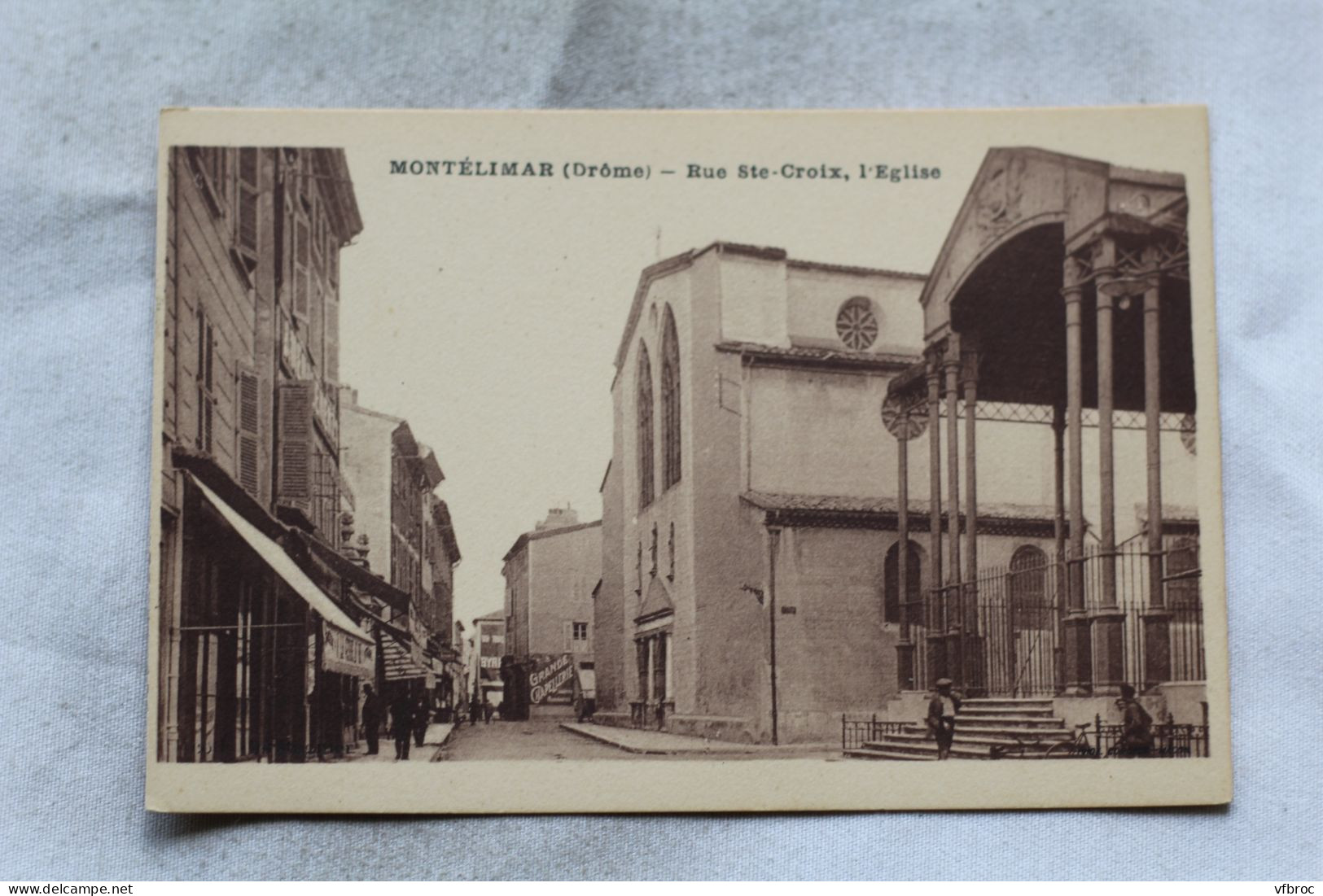 Montélimar, Rue Sainte Croix, L'église, Drôme 26 - Montelimar