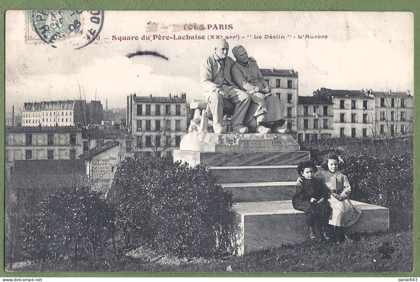 CPA  - TOUT PARIS - SQUARE DU PERE LACHAISE - STATUE LE DÉCLIN - Animation, Enfants Représentant "L'aurore" - Piazze