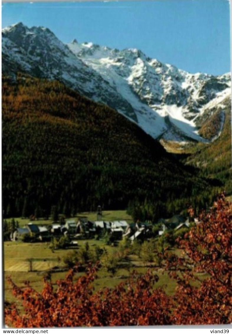 SERRE CHEVALIER. -  Station. Le Casset Et Son Glacier. .  Circulée  1992.  Flamme Postale Embrun . - Serre Chevalier