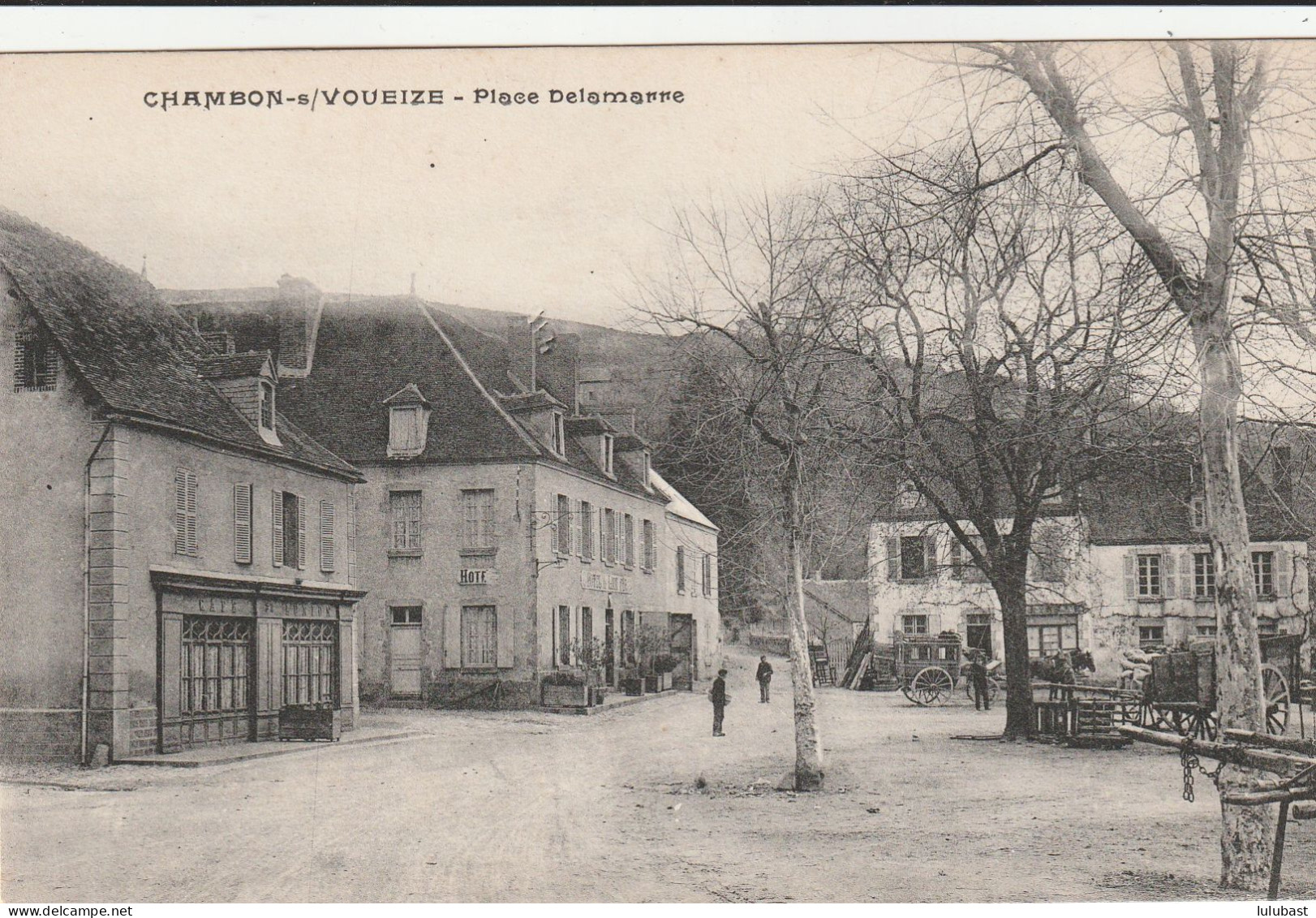 Chambon-sur-Voueize : Place Delamarre. - Chambon Sur Voueize