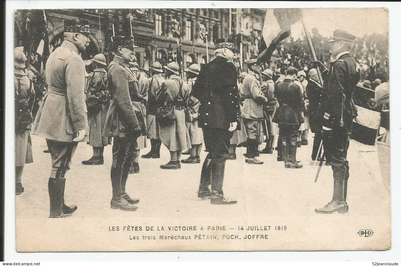 Les Fêtes De La Victoire à Paris 14 Juillet 1919 Pétain Foch Joffre    1919     N° - Autres Monuments, édifices