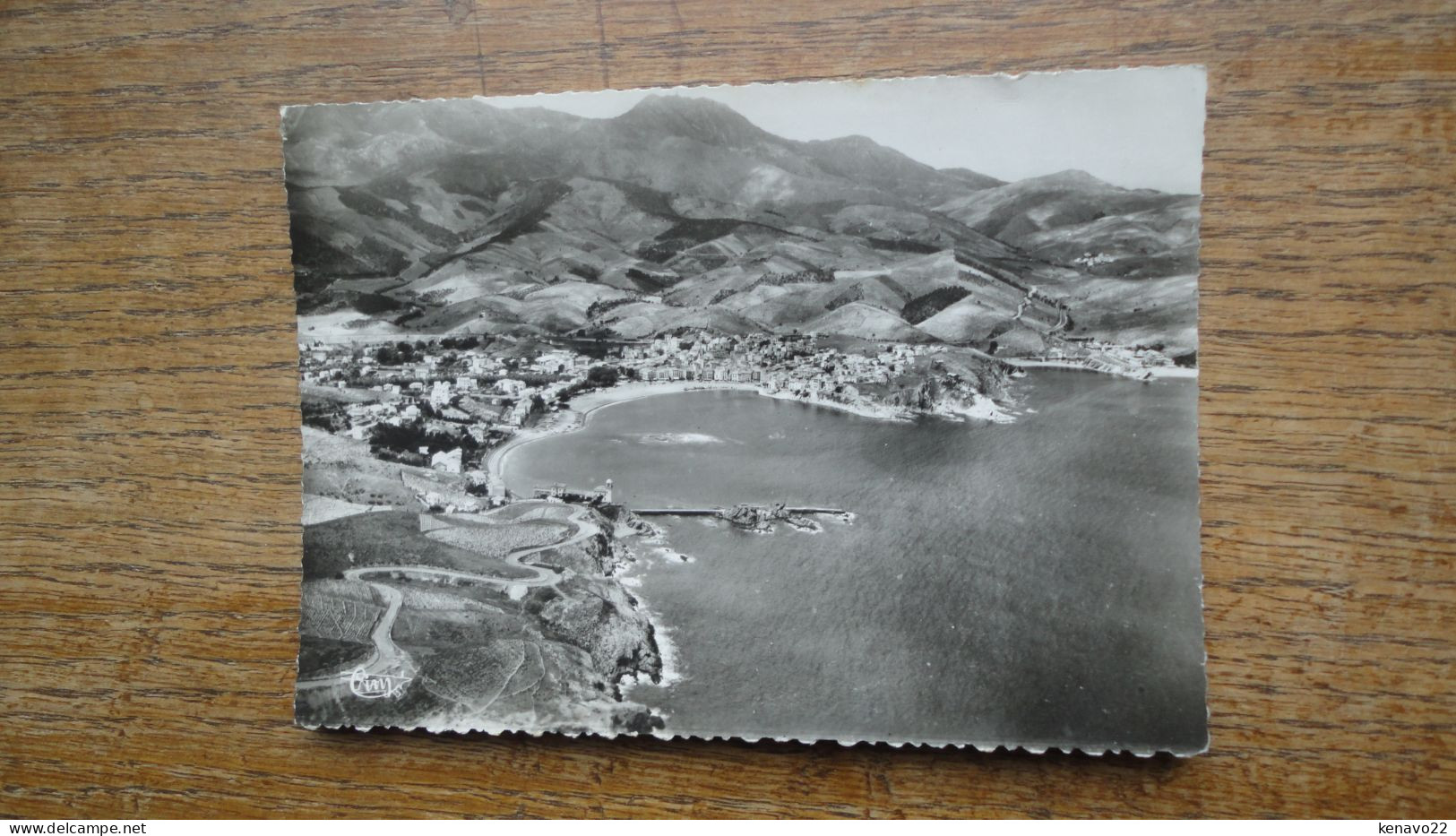 Banyuls-sur-mer , Vue Panoramique Aérienne "" Beau Timbre "" - Banyuls Sur Mer