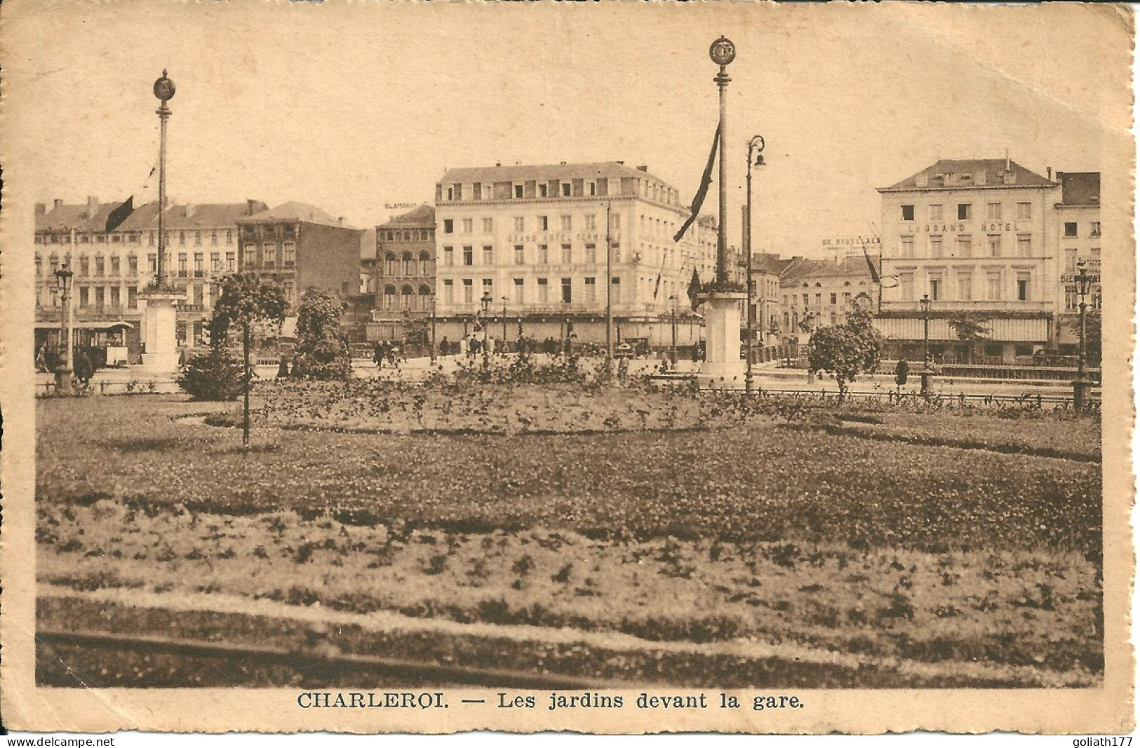 Charleroi - Les Jardins Devant La Gare - Charleroi