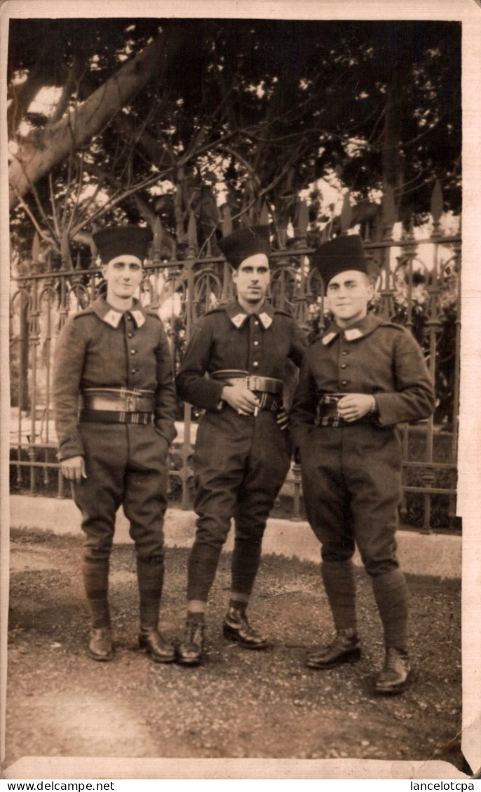 CARTE PHOTO DE SOLDATS TURCOS - Regiments