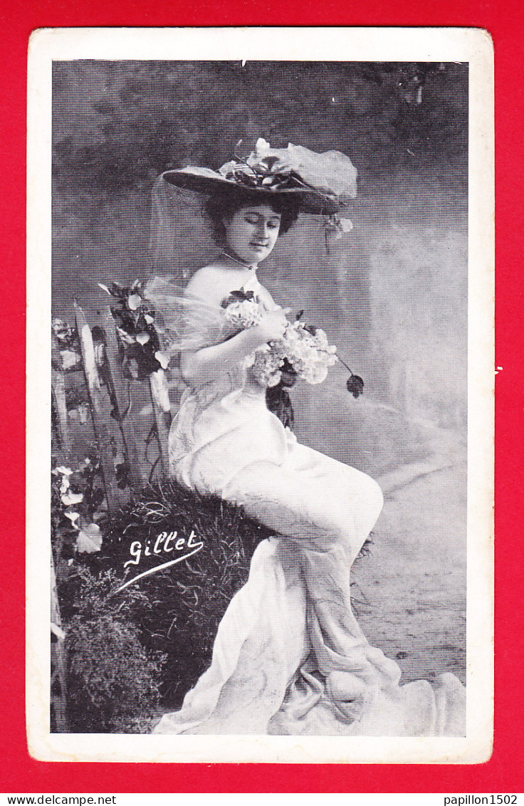 Artiste-223P55 Melle GILLET, Chapeau, Voile, Bouquet De Fleurs, Cpa - Entertainers