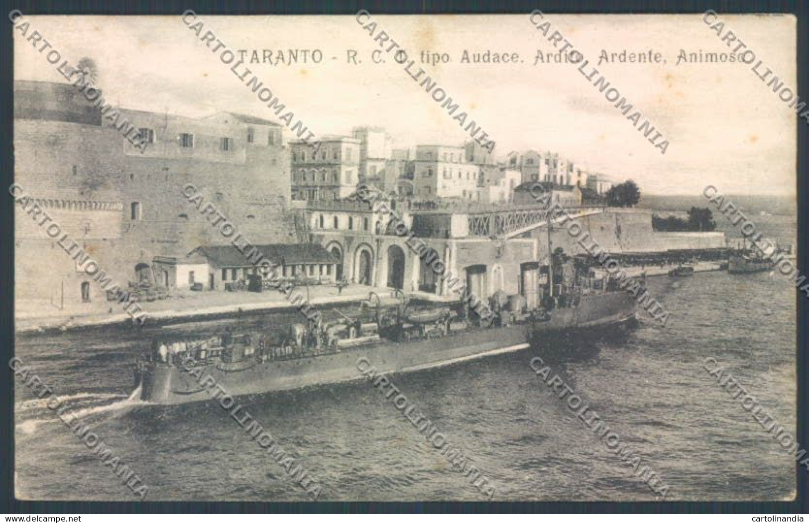 Taranto Città Nave Da Guerra Cartolina ZB6761 - Taranto