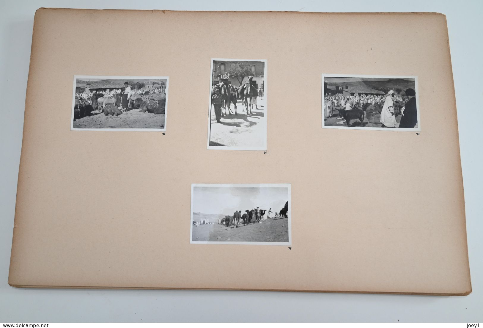 Carnet de voyage en Algérie 1932 Dessins gouaches Photos Cartes postales, présenté en Portfolio, planche format 50/32