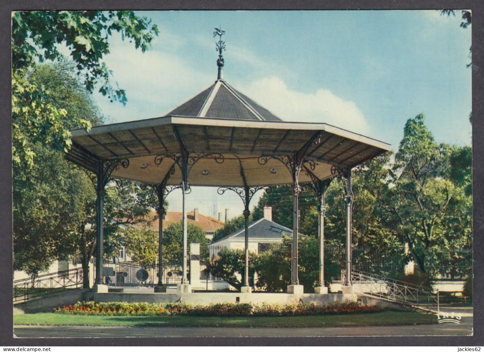122016/ LIBOURNE, Le Jardin Public Et La Caserne - Libourne