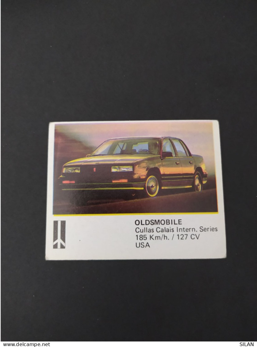 Cromo Año 1988 Auto 2000 OLDSMOBILE CULLAS CALAIS - Voitures