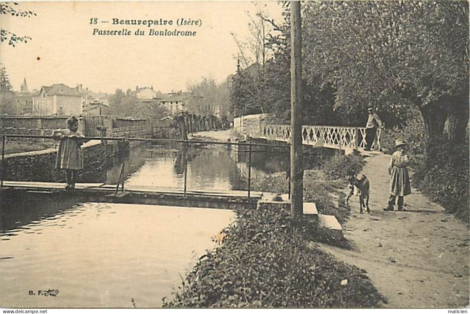 - Dpts Div.-ref-BN213- Isère - Beaurepaire - Passerelle Du Boulodrome - - Beaurepaire