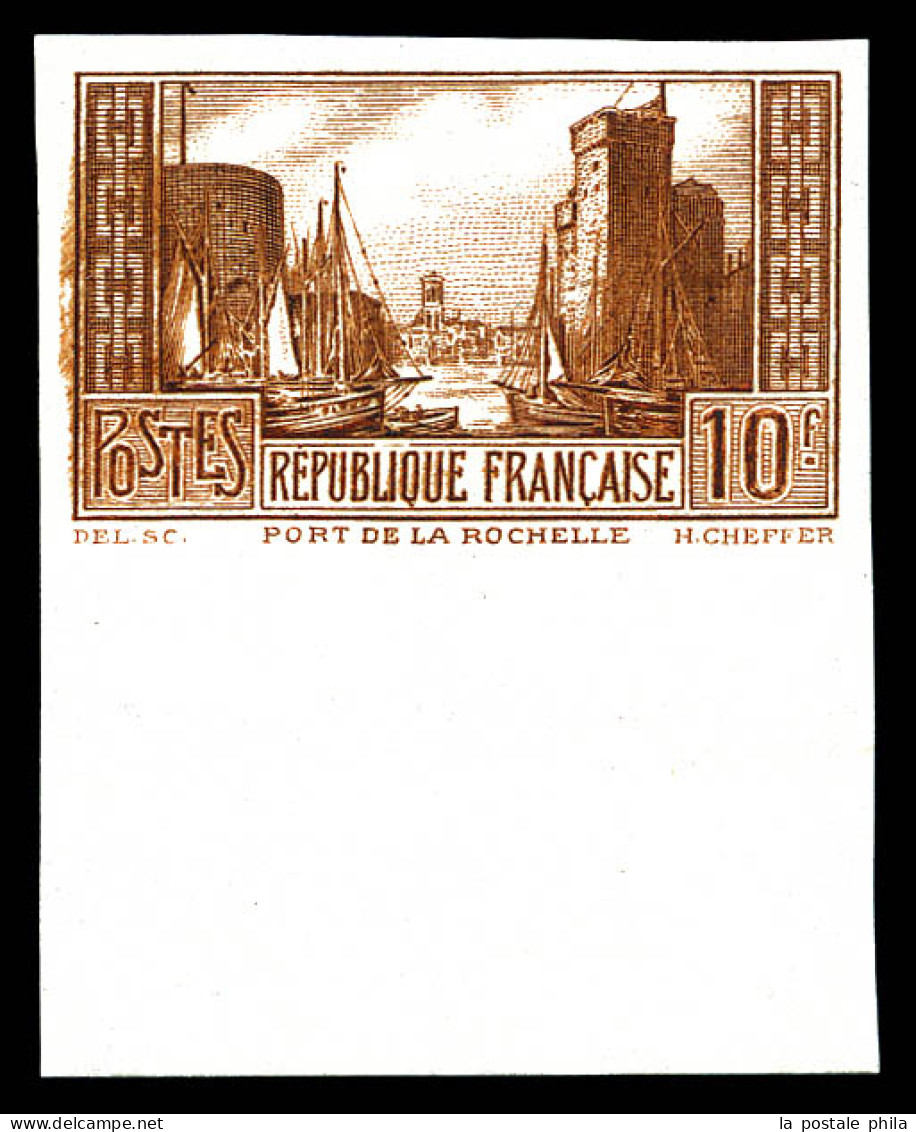 * N°261Aa, Port De La Rochelle, 10F Chaudron Clair Non Dentelé Bas De Feuille, Quasi **, Superbe. R.R. (signé Brun/certi - Unused Stamps