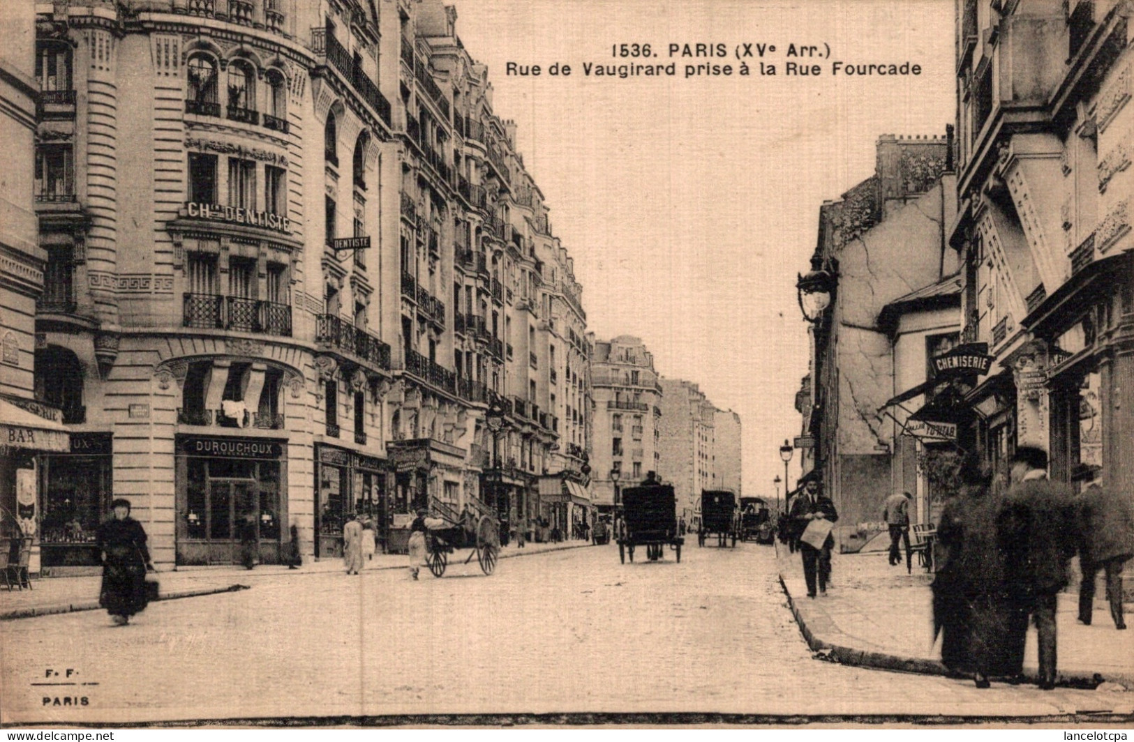 75 - PARIS 15è / RUE DE VAUGIRARD PRISE DE LA RUE FOURCADE - Paris (15)
