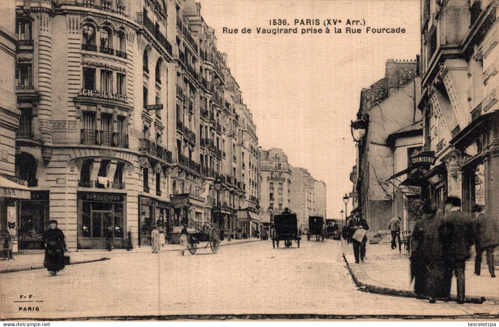 75 - PARIS 15è / RUE DE VAUGIRARD PRISE DE LA RUE FOURCADE - Arrondissement: 15