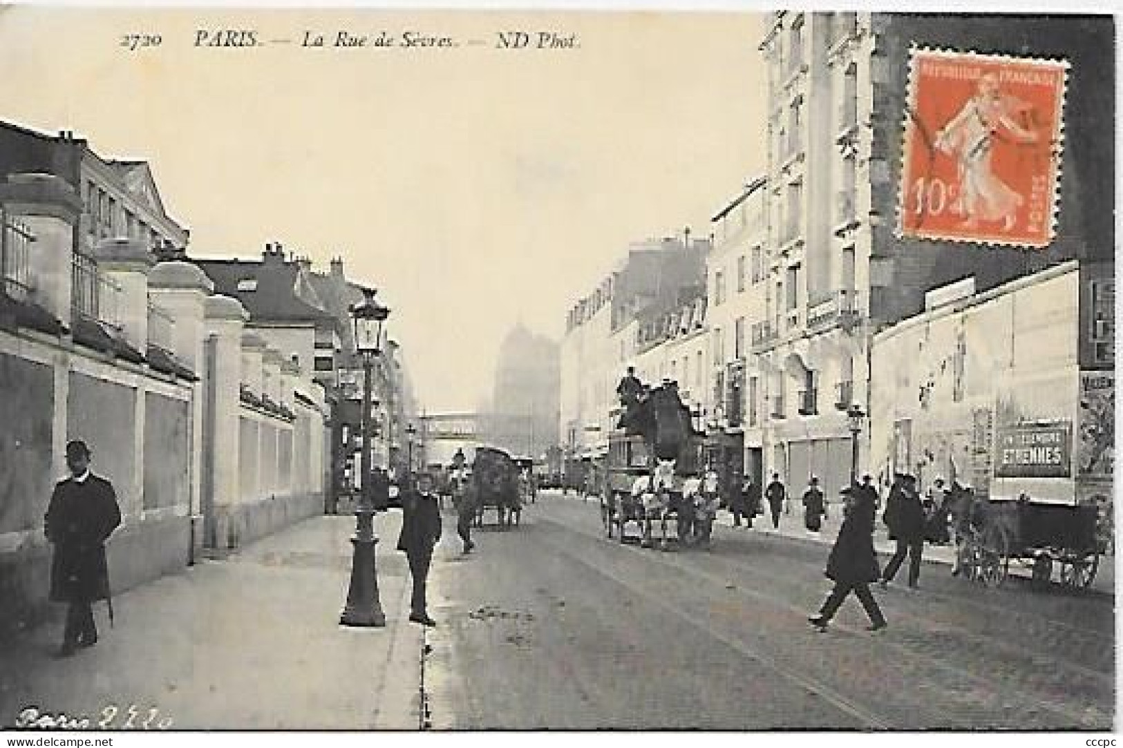 CPA Paris La Rue De Sèvres - Paris (07)