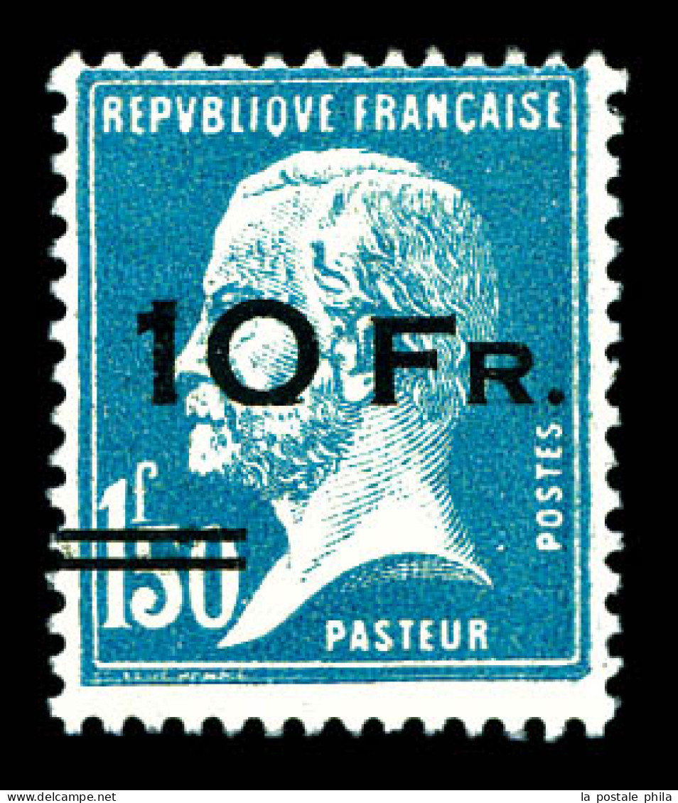 ** N°4, Pasteur Surchargé à Bord Du Paquebot 'ILE DE FRANCE' 10F Sur 1,50F Bleu, Exceptionnelle Fraîcheur, SUPERBE, R.R. - 1927-1959 Mint/hinged