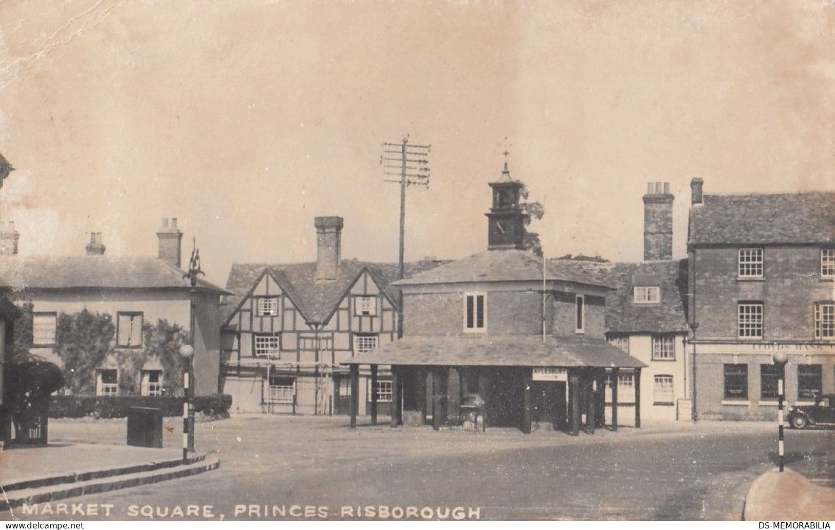 Princes Risborough - Market Square - Buckinghamshire