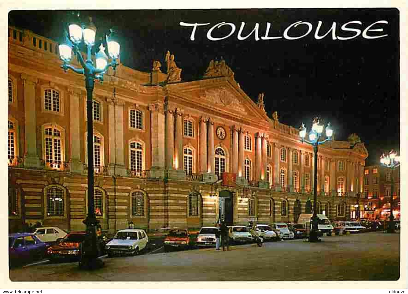 Automobiles - Toulouse - La Place Du Capitole - Vue De Nuit - Carte Neuve - CPM - Voir Scans Recto-Verso - Voitures De Tourisme