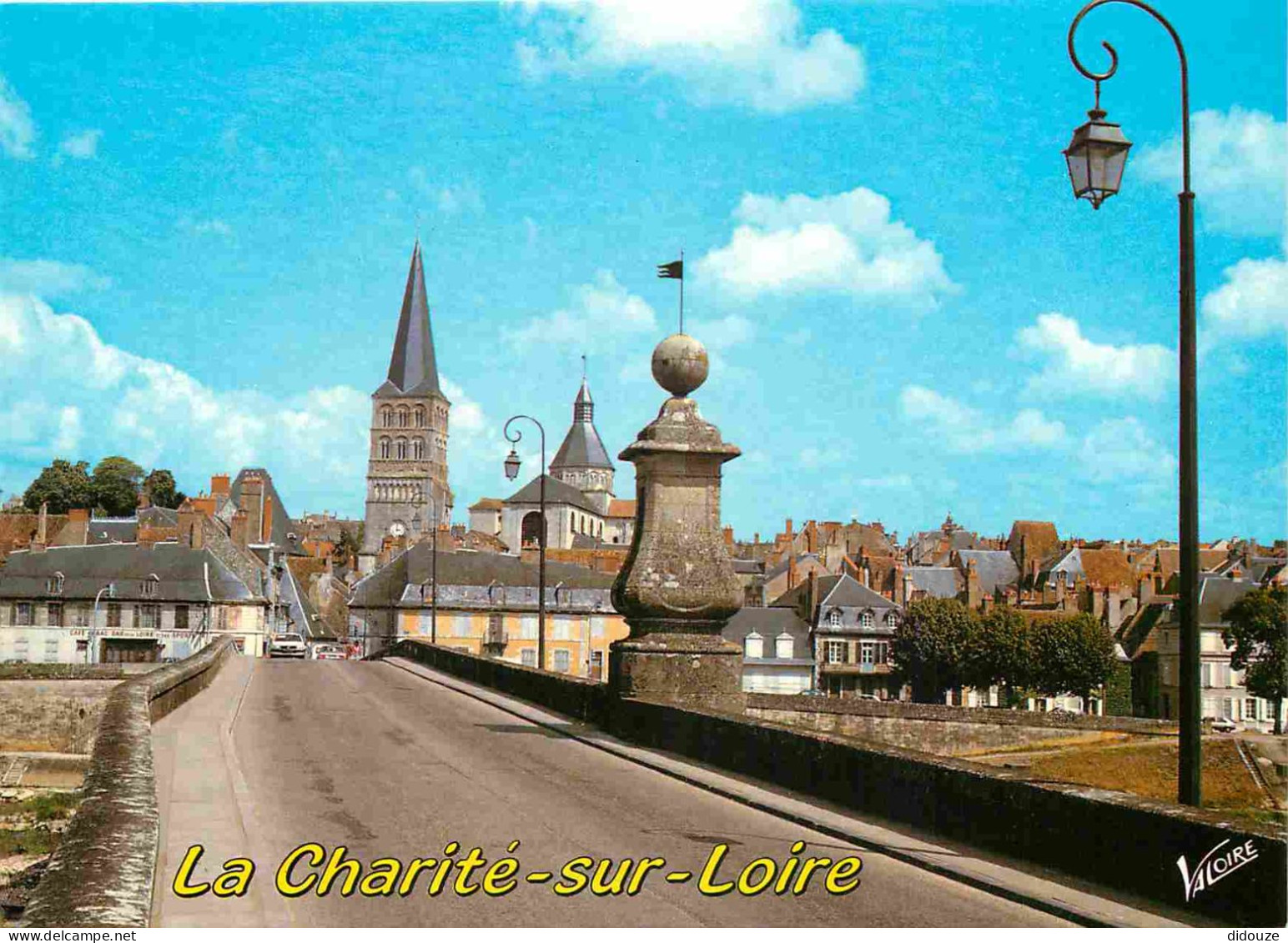 58 - La Charité Sur Loire - Le Pont Sur La Loire Et La Tour Sainte-Croix - CPM - Carte Neuve - Voir Scans Recto-Verso - La Charité Sur Loire