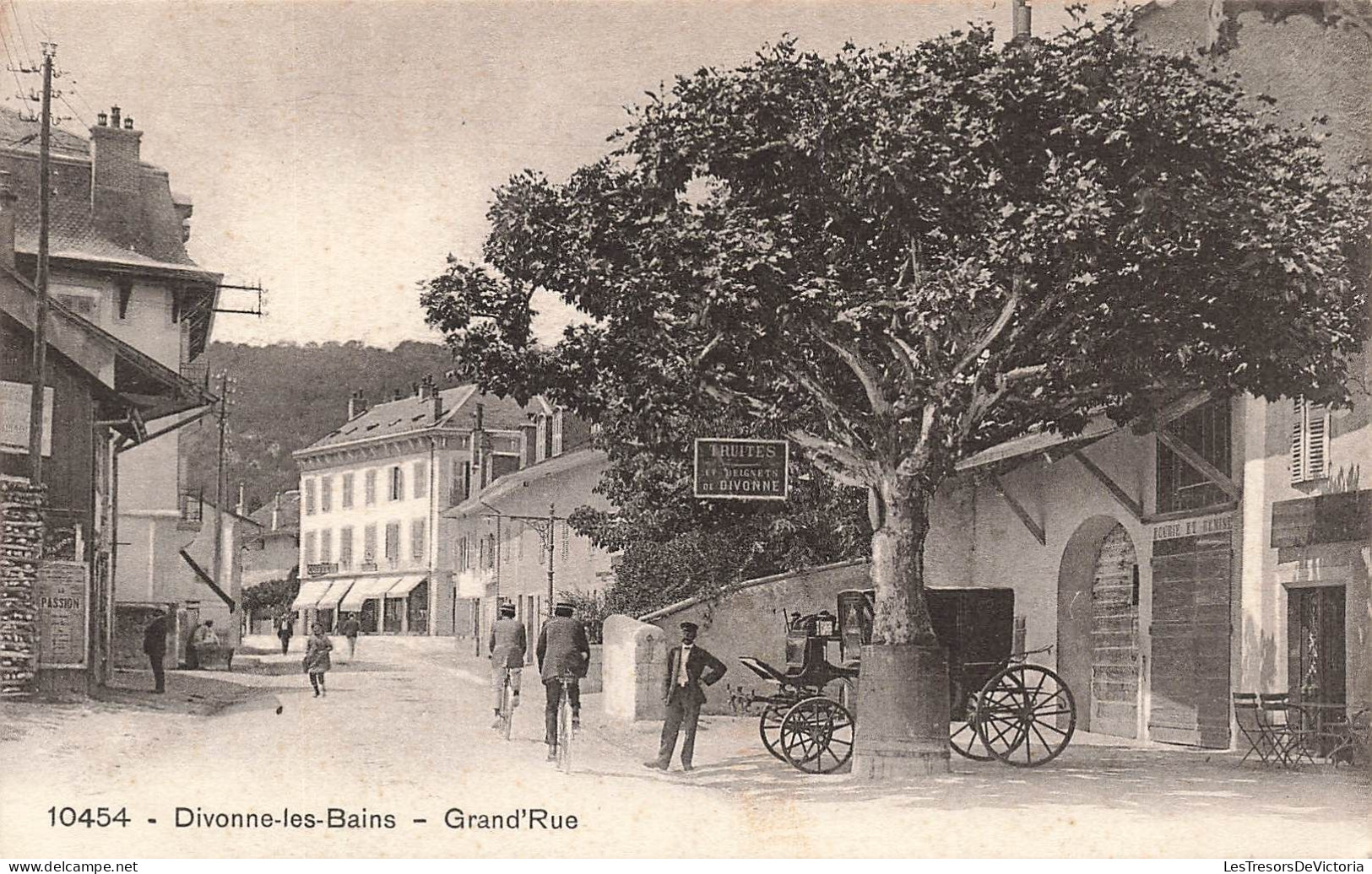 FRANCE - Divonne Les Bains - Vue Sur La Grand'Rue - Animé - Carte Postale Ancienne - Divonne Les Bains