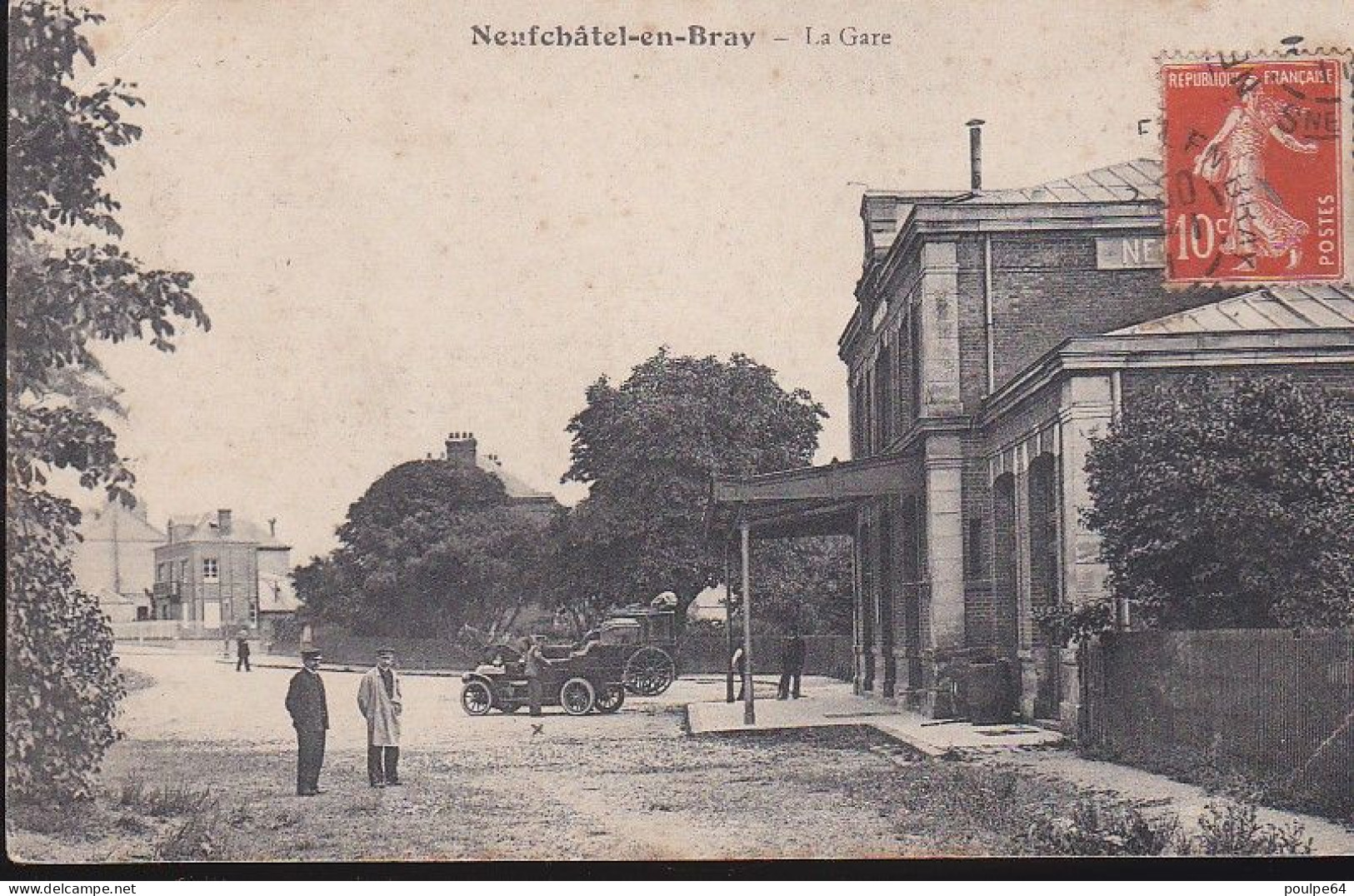 La Gare : Vue Extérieure - Neufchâtel En Bray