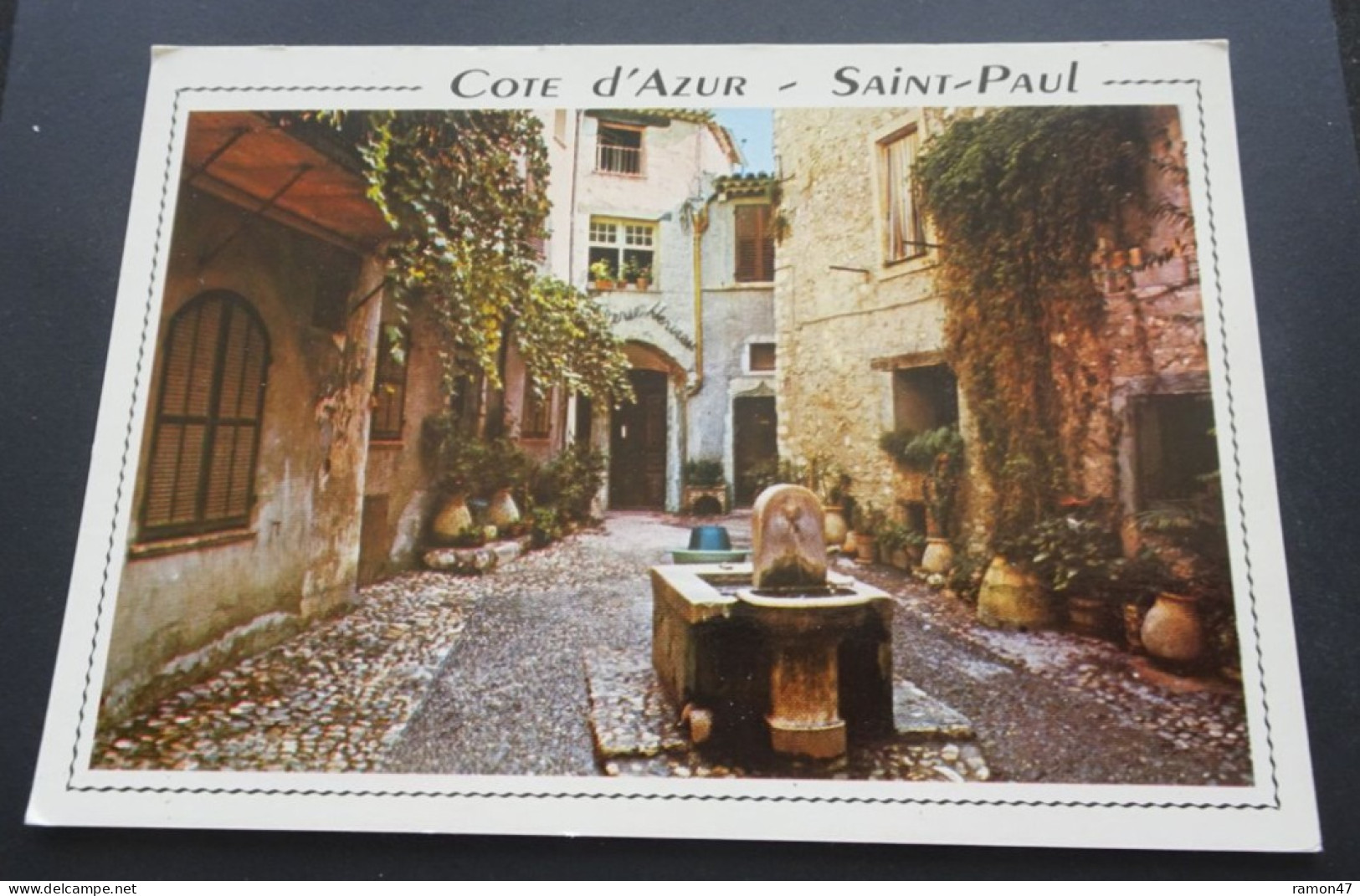 Saint-Paul - Une Vieille Place Pittoresque - Editions S.E.P.T., Nice - Saint-Paul