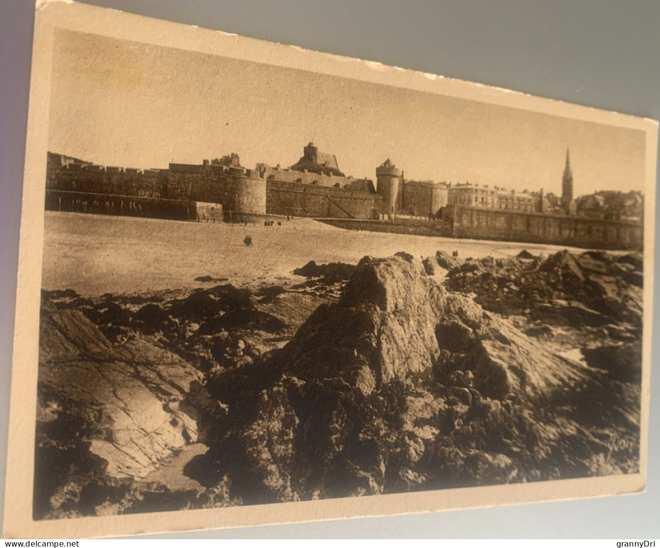 35 Saint Malo Ville Vue Du Fort National Remparts Tpurs Eglise Rochers -ed Yvon 5 - Saint Malo