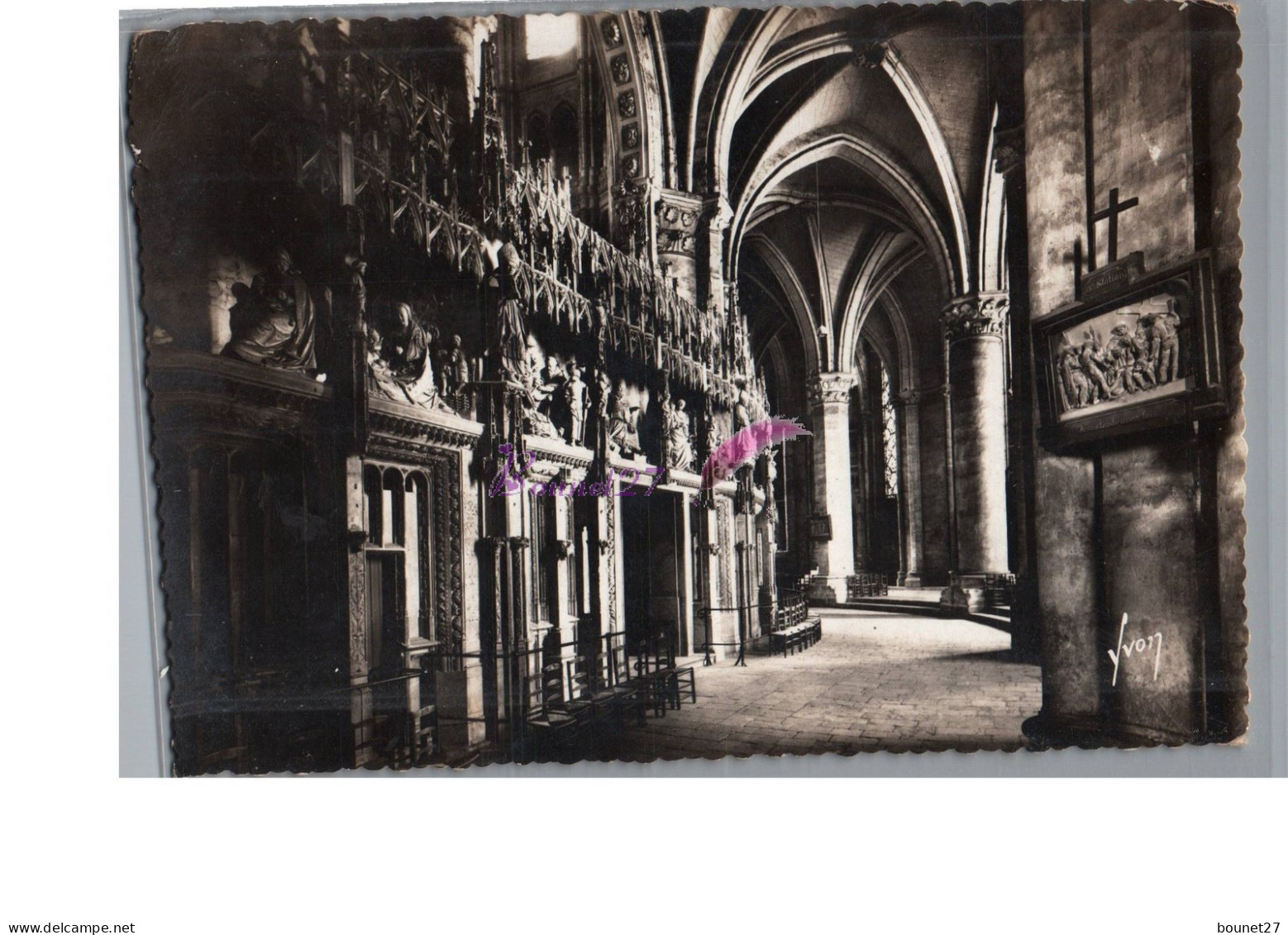 CHARTRES 28 - La Cathedrale Interieur Le Déambulatoire - Chartres