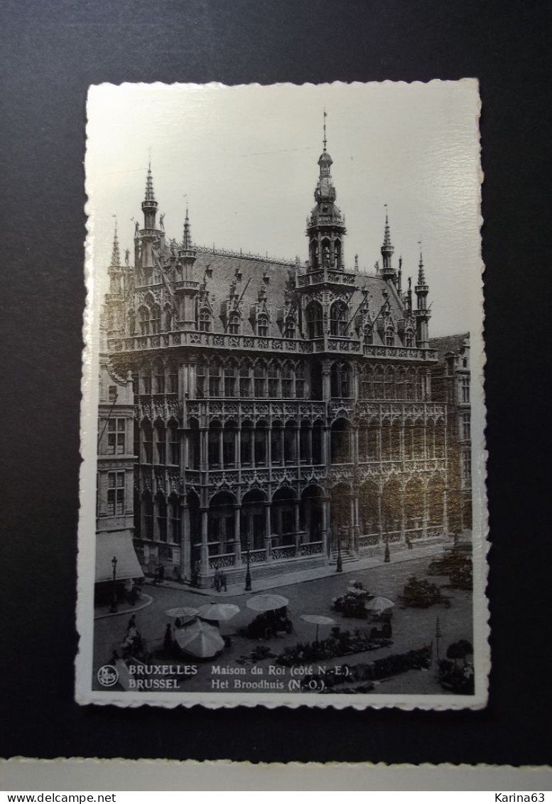 België - Belgique - Brussel  CPA  Maison Du Roi Het Broodhuis - Panorama Palais Justice église De La Chapelle Kapelkerk. - Monumenti, Edifici