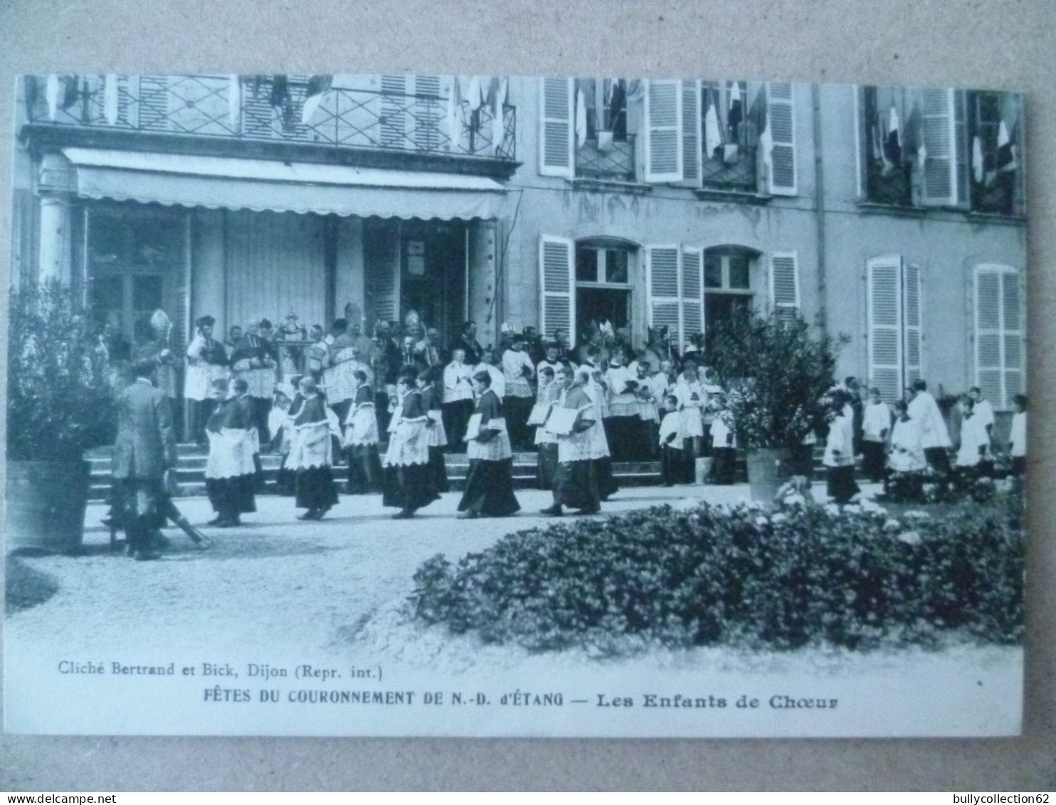 SELECTION -  DIJON  -  Fêtes Du Couronnement De N.D.d'étang . Les Enfants De Choeur - Dijon