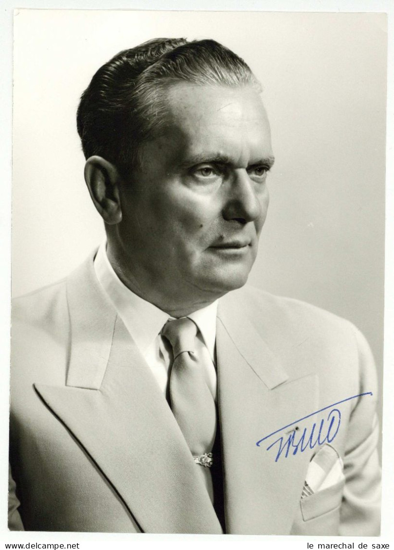 Josip Broz Tito (1892-1980) Staatspräsident Jugoslawien Porträtfoto Mit Faksimile-Signatur (nicht Autograph) - Inventeurs & Scientifiques