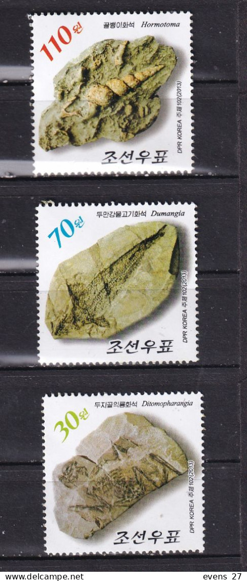 NORTH KOREA-2013- FOSSILS-MNH. - Archeologia