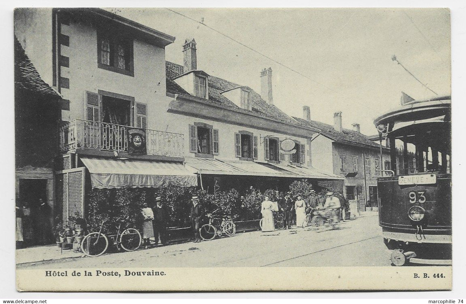 DOUVAINE   HAUTE SAVOIE  HOTEL DE LA POSTE + TRAM GROS PLAN - Douvaine